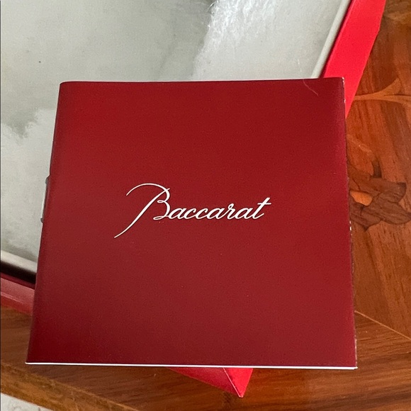 BACCARAT Clear Glass Maneki Neko Cat Figurine - Picture 7 of 7